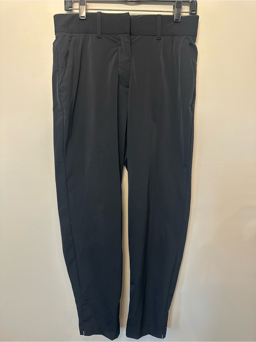 Nike Women’s Nylon Tapered Leg Black Pants Size M